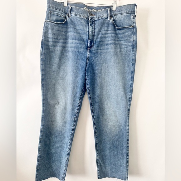 Eddie Bauer Jeans Womens Revival High Rise Straight Leg Sz 18 Blue Denim - Picture 1 of 13